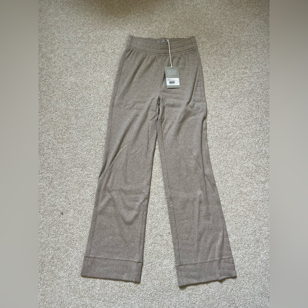 Everlane Ribbed flare Knit Pants in Taupe